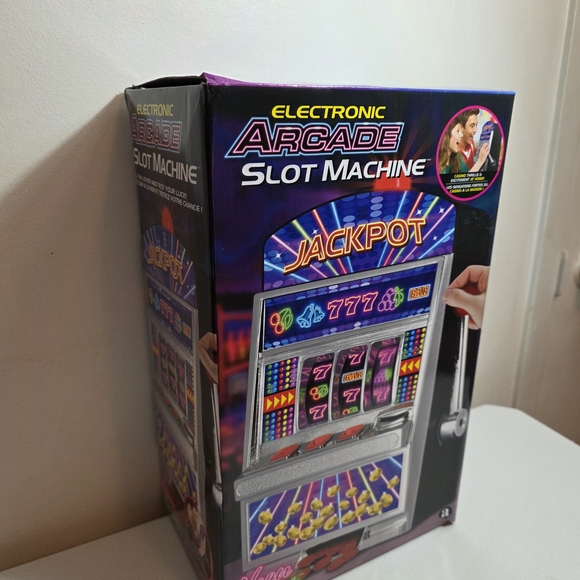 Cool Arcade Machine Toy With Sounds And Light - No Risk - Picture 3 of 11
